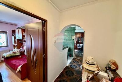 Apartament cu 3 camere decomandat în Brăilei - 11