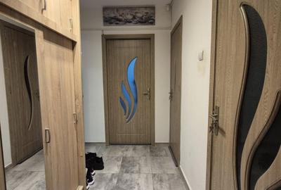 Apartament cu 3 camere decomandat, mobilat în Camil Ressu