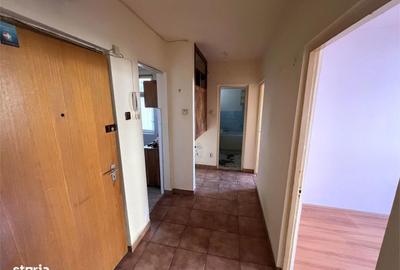 Apartament cu 3 camere decomandat în Carpați 1 - 10