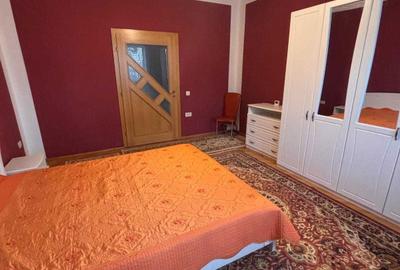 Apartament cu 3 camere semidecomandat în Florilor - 8