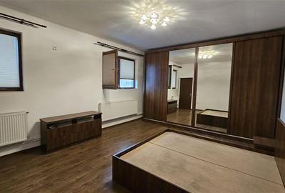 Casă individuală cu 3 camere cu Canalizare în Roșu - 12