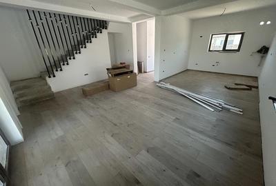 Casă cu Teren 315 Mp în Moșnița Veche - 12
