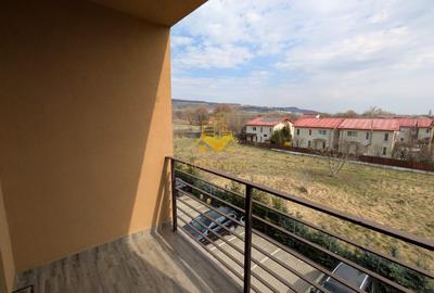 Apartament cu 3 camere semidecomandat, mobilat în Florești - 12