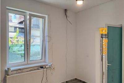 Vanzare casa pe parter complet renovata, zona Sala Radio - 1