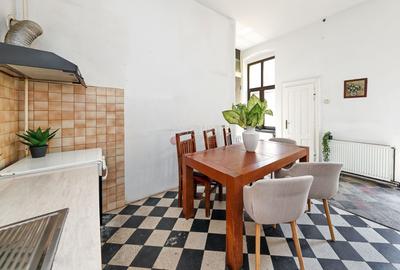 Zona Centrala Structura Generoasa - 12