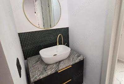 Apartament cu 4 camere decomandat în Horia - 2