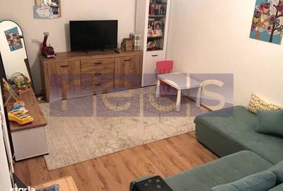 Apartament cu 2 camere, mobilat în Tei
