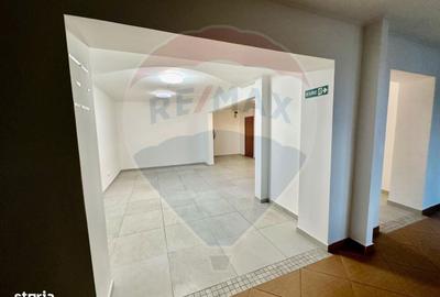 Spațiu comercial, de 100 mp, în Nord - 12