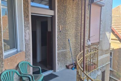 Apartament cu 3 camere semidecomandat în Central - 9