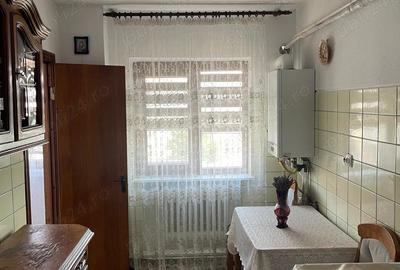 Vand apartament 3 camere - Pietonalul Transilvaniei - Pia?a Mare - 3