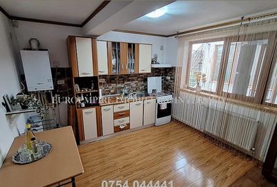Vila+casa de vanzare in Constanta, zona Km 5 - 15