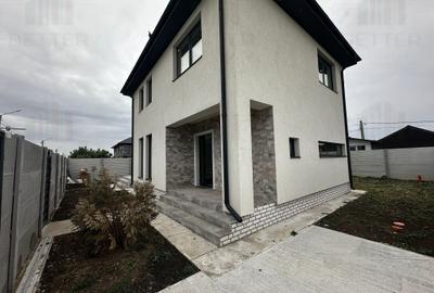 Casa Individuala - 4 -  Camere -2 bai - 23
