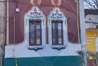 Apartament spatios la curte 2 dormitoare Salonta str. Republicii - 7