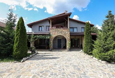 Conac, proprietate unica, in mijlocul naturii, Sacele! - 1