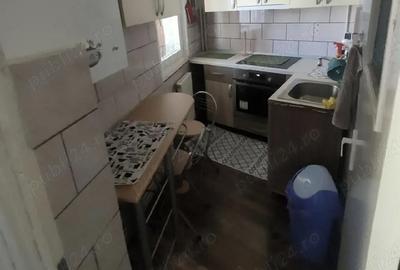 Garsonieră decomandată în Răcădău - 1