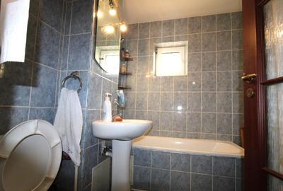 Apartament cu 3 camere decomandat în Micro 16 - 1