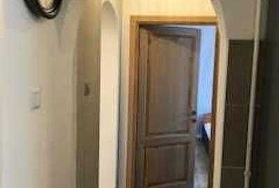 Apartament cu 2 camere decomandat, mobilat în Florești