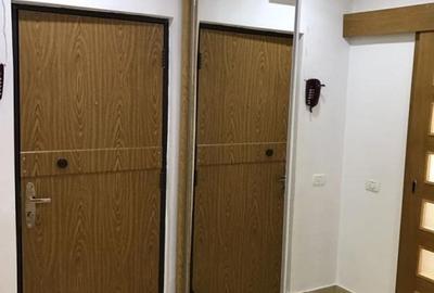 Apartament cu 2 camere semidecomandat în Obor