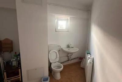 Spațiu comercial, de 200 mp, în Central - 7