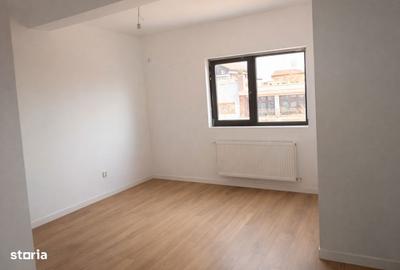 Casă cu 4 camere în Ostratu - 3