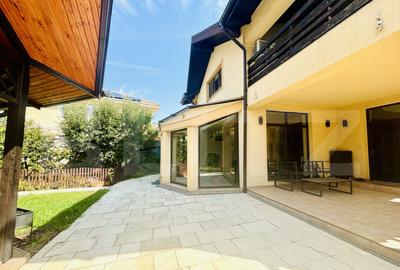 Proprietate de excep?ie re?edin?a de lux cu teren ge - 16