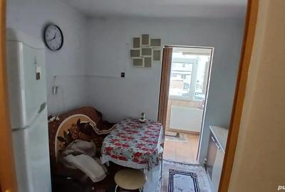 Inchiriez apartament - 4