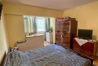 Apartament cu 3 camere decomandat în Dacia - 4