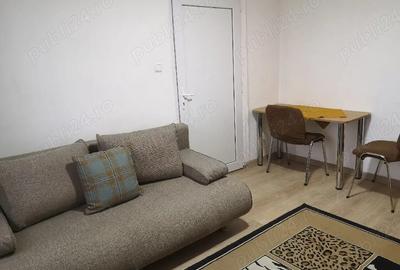 Garsonieră decomandată în 6 Vânători