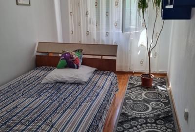 Apartament cu 3 camere decomandat, mobilat în 1 Mai - 5