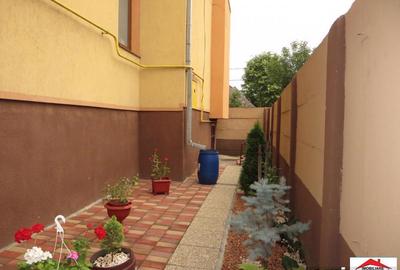 Casă cu 7 camere cu Teren 195 Mp în Semicentral - 14