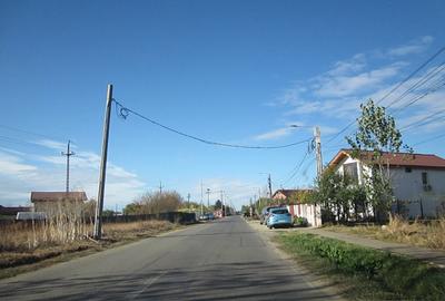 Teren Construcții intravilan de 430 mp, în Domnești - 2