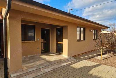 Casă cu 7 camere cu Teren 545 Mp în Centura - 18