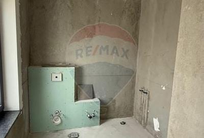 Casă individuală cu 4 camere cu Teren 330 Mp în Obor - 11