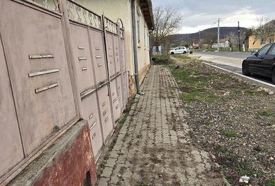 Casă cu Teren 1040 Mp în Central - 1