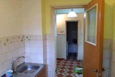 Apartament 3 camere decomandat de vanzare in Ploiesti, zona Cina - 6