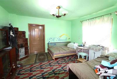 Casă cu 5 camere cu Teren 1014 Mp în Bănești - 5