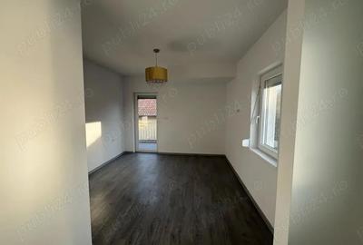 Casă cu 4 camere în Giroc