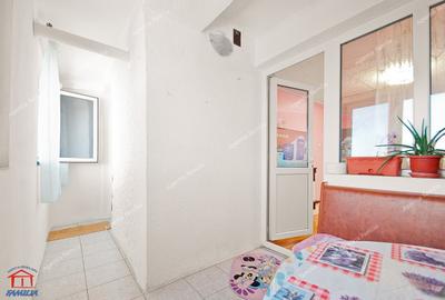 Apartament spatios, renovat, 4 camere, decomandat, etaj 4, Micro 39 - 2