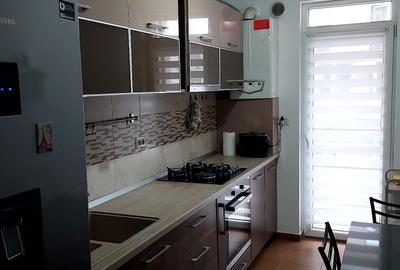 Apartament cu 2 camere decomandat în Runcu - 3