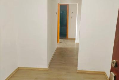 Apartament cu 3 camere decomandat în Lugoj - 2