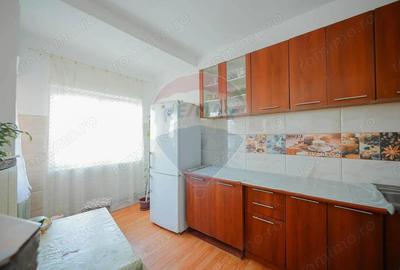 Casă cu 5 camere cu Teren 506 Mp în Nufărul - 13