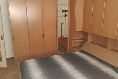 Apartament cu 4 camere decomandat în Coman - 2