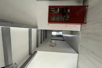 Apartament cu 4 camere decomandat în Zăvoi - 2