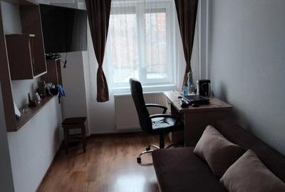 Apartament cu 2 camere decomandat în Central - 4