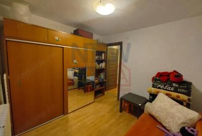 Apartament cu 2 camere de vanzare Piata Delfin - 1