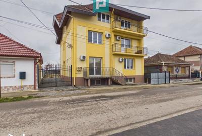 Casă decomandat cu Teren 1559 Mp în Sânmartin - 3