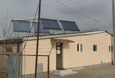 Casă cu 2 camere cu Teren 900 Mp în Adjud - 1