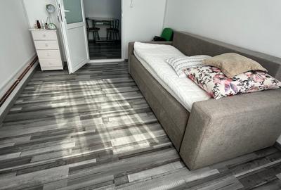Redus!COMISION 0 Apartament 3 camere dec et 2/4 renovat complet Gaesti