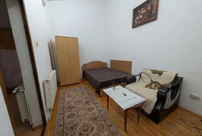 Garsonieră decomandată în Central - 3