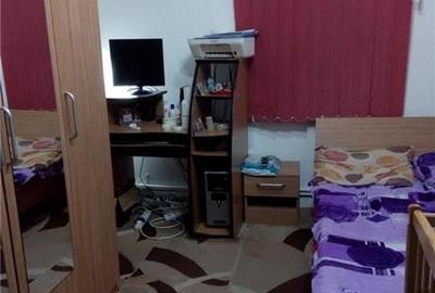 Apartament in casa zona centrala, 3 camere, baie, bucatarie, garderoba, pod mans - 2